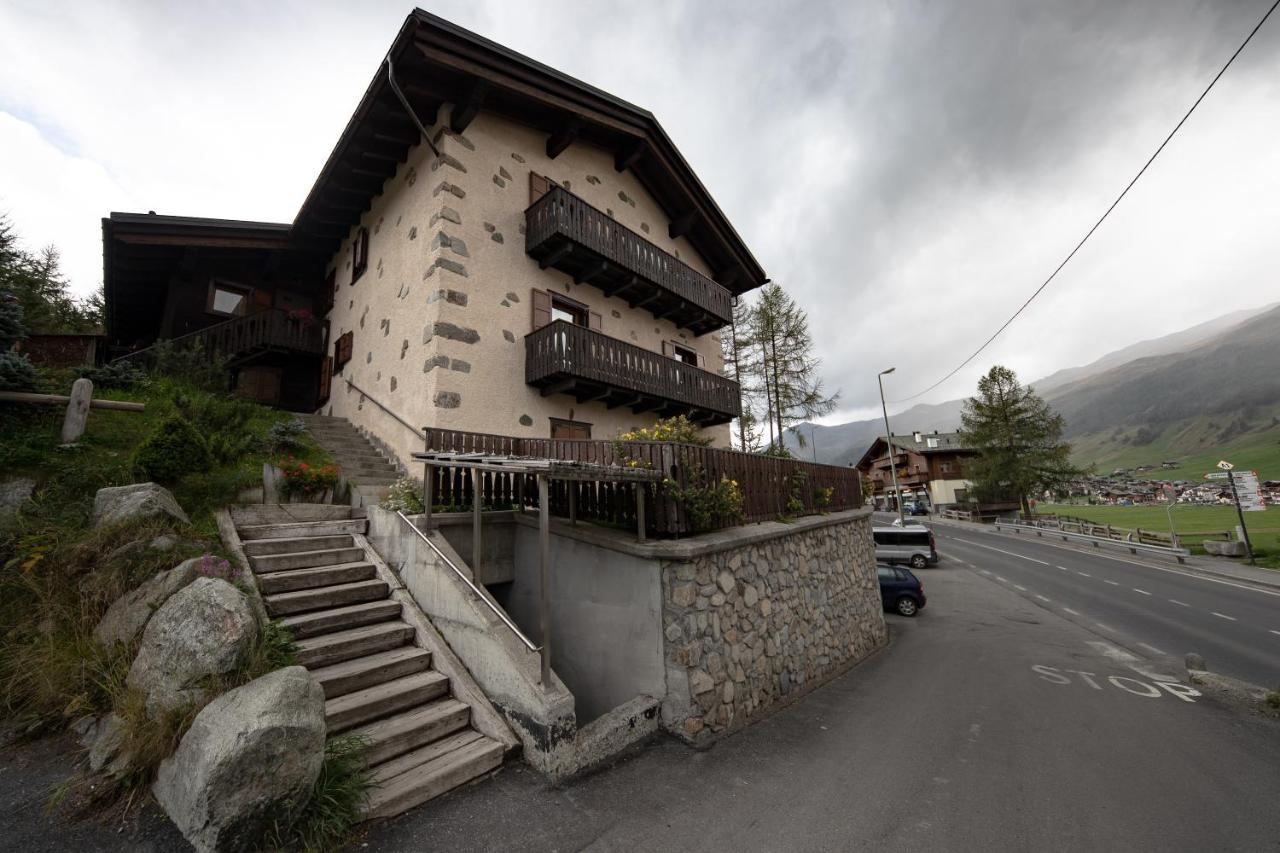 Baita Belvedere - Appartamenti Abar リヴィーニョ エクステリア 写真